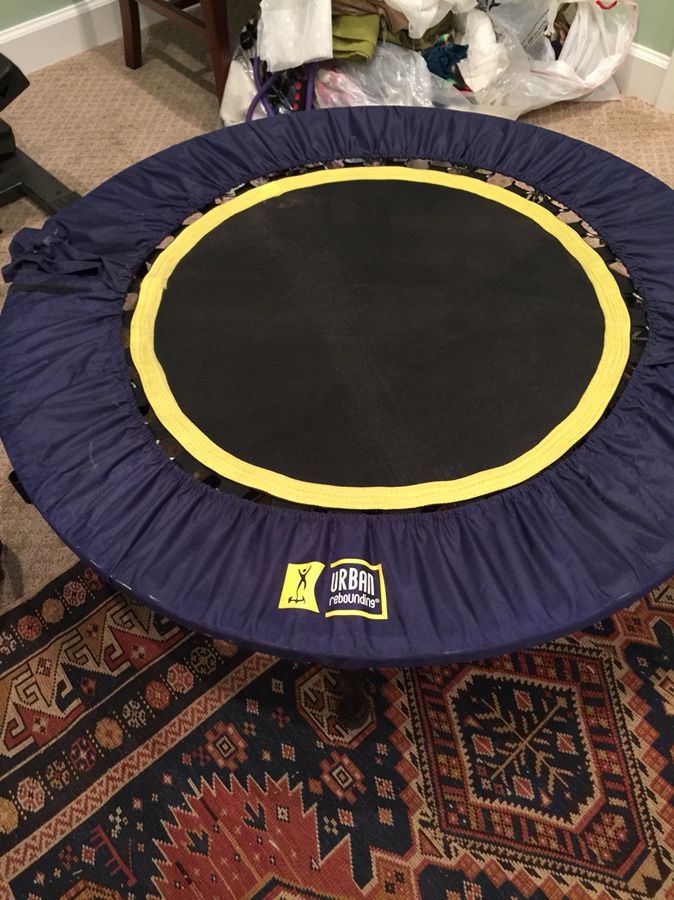 Exercise trampoline