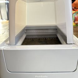 MyPetSafe Smart Self Cleaning Litter Box