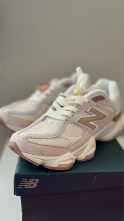 New Balance 9060 beige sneakers