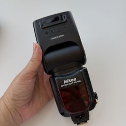 Nikon Speedlight SB-900 Professional Flash
