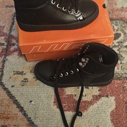 New Lugz Iflury Women Snow Boots Size 5 