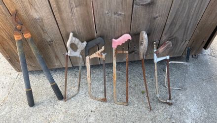 VINTAGE COLLECTION RUSTIC GARDEN TOOLS