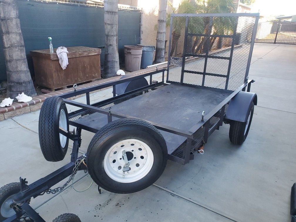 Trailer 2018 (5x8 Deck) Title In Hand.$1300.00 Firm