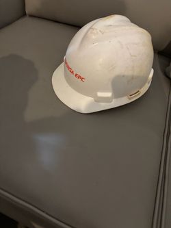 Used industrial safety hard hat/ medium size