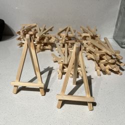 36 Wooden Mini Easels