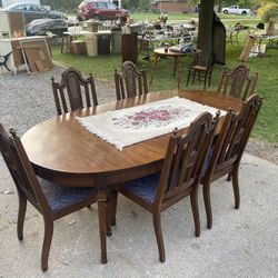 Kitchen Table w/ 6 Chairs & China Hutch