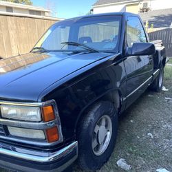 1991 Chevy (shot Bed) YES “title” 350 Engine. Runs And Drive 