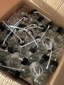 Mini spray bottles
