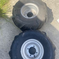Quad Paddle Tires With Wheels