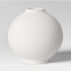 New, Threshold Round Ceramic White Textured Table Vase