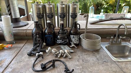 Beer Mini Kegs with Taps