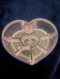 Heart shape cosmetic box