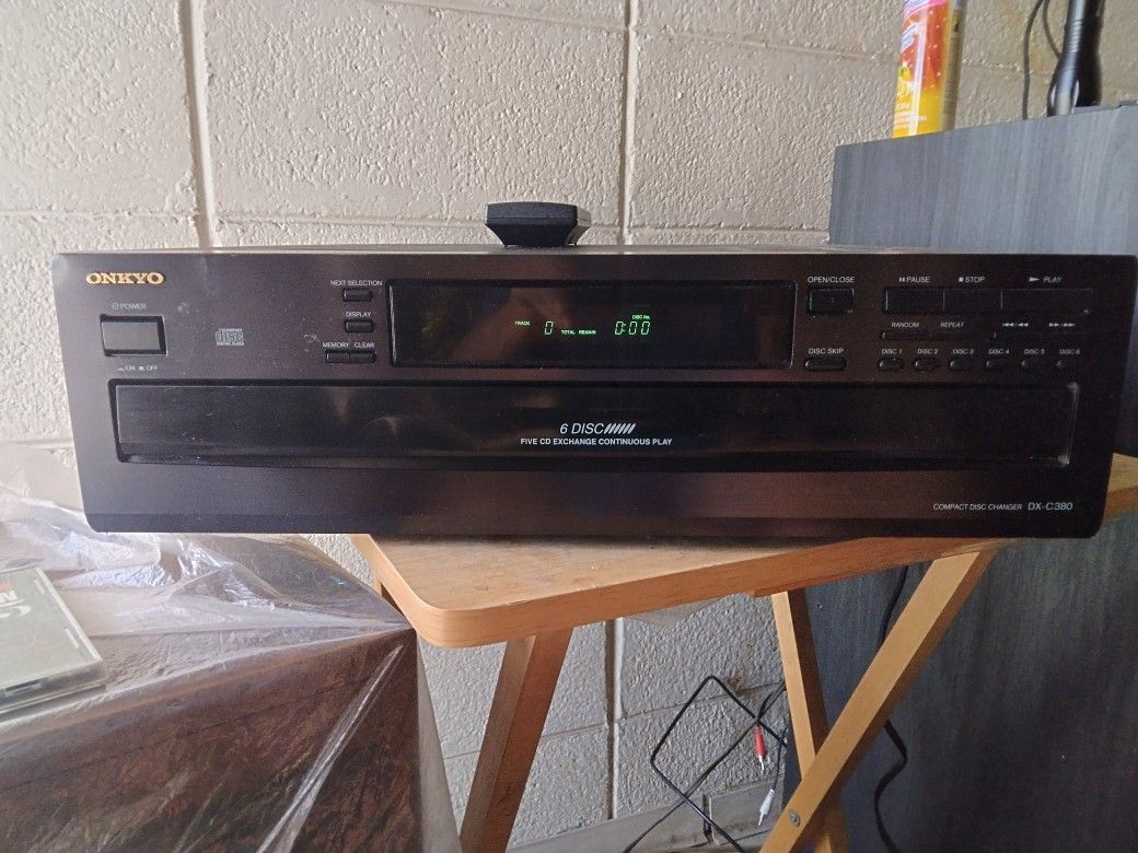 Onkyo DX-C380 6 CD Player/Changer/Remote Control Included 