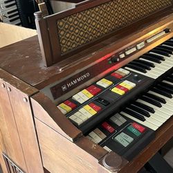 Hammond Organ