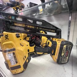 Dewalt Cordless Finish Nail Gun 20v