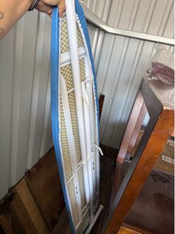 Ironing table
