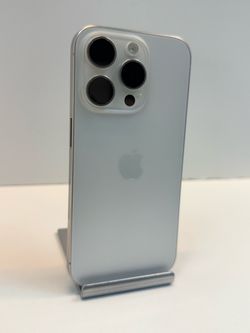 Apple iPhone 15 PRO 256gb. ( Unlocked Phone )