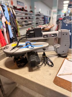 Porter Cable 18” Scroll Saw w/ 3 pls Bosch Scroll Saw Blades