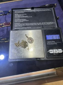 14k Chain And Virgin Mary Pendant 