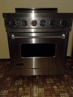 30 inch viking electric commercial oven. 220 volt