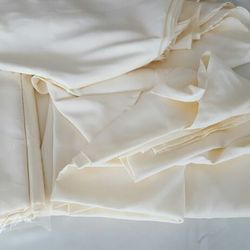 Ivory Polyester Tablecloths