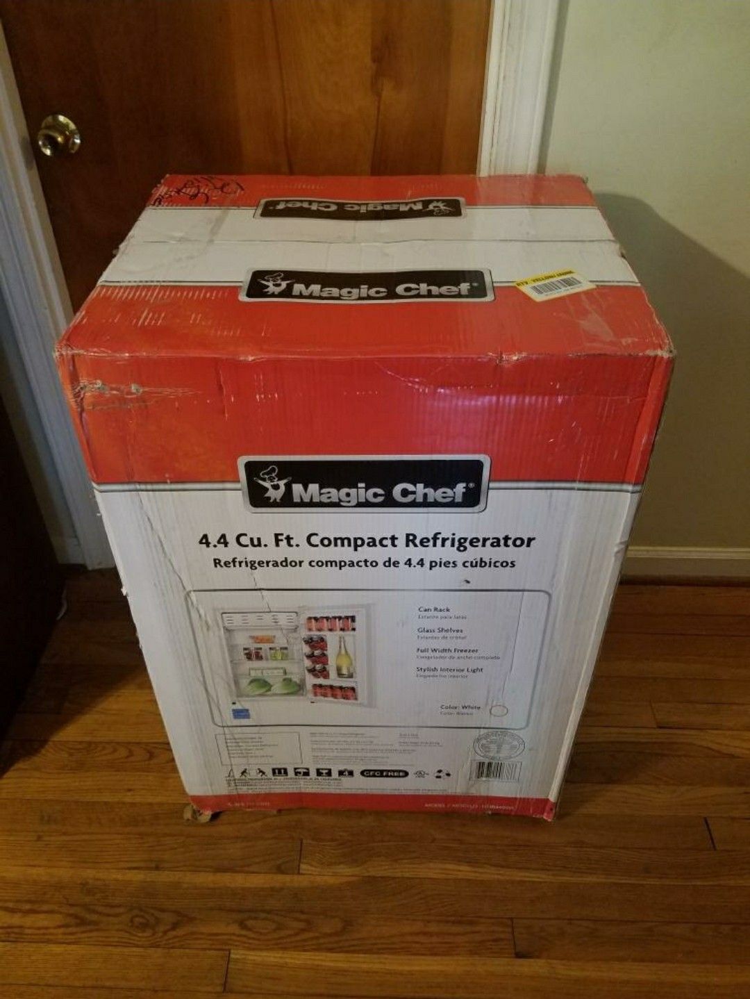New Magic chef mini fridge