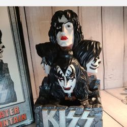 Kiss Fountain New In Box