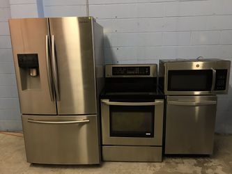 Stainless Steel Appliance Kitchen Set With French Door Refrigerator