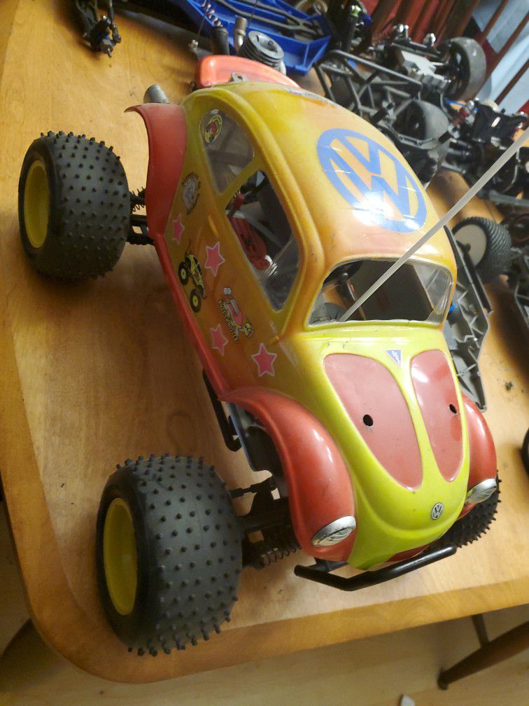 PENDING SALE.........10th Scale KYOSHO NITRO BEETLE NEW OLD STOCK SHELF QUEEN