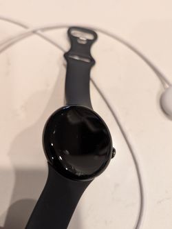 Google Pixel Watch 2 (41mm) – Used, Works Great