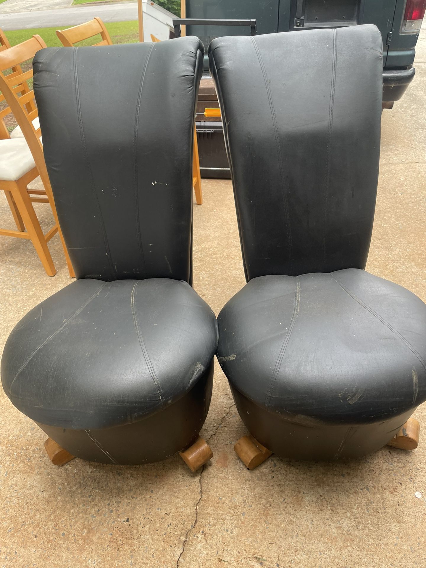 Oversized Chairs
