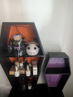 Coffin shelves