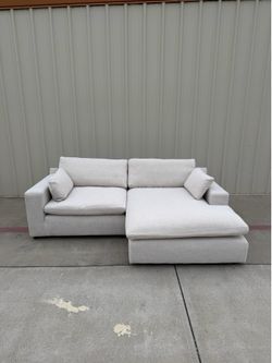 Free Delivery! Cream Cloud Sectional Couch