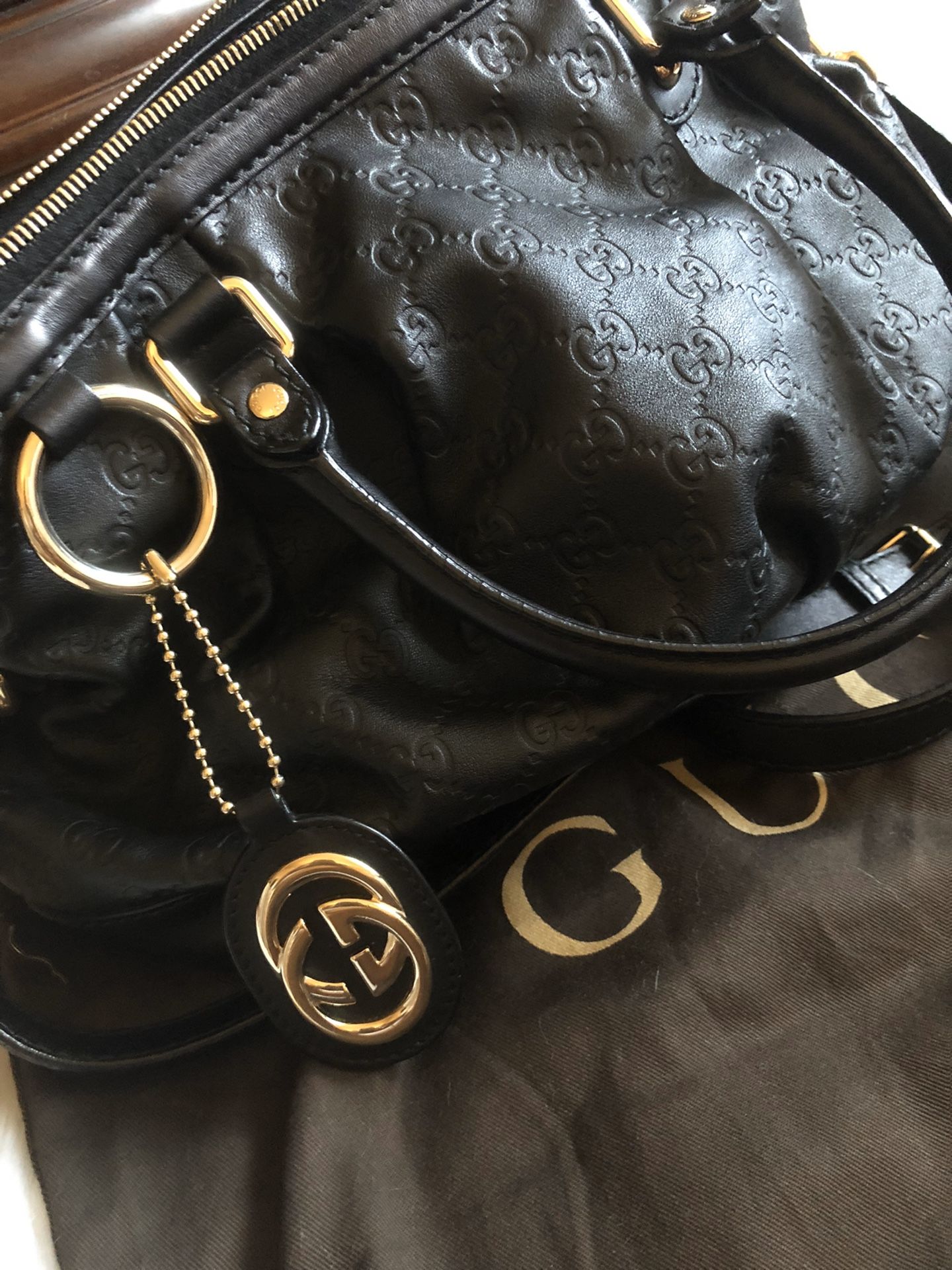 Gucci Leather 2way Shoulder bag  100% Authentic 