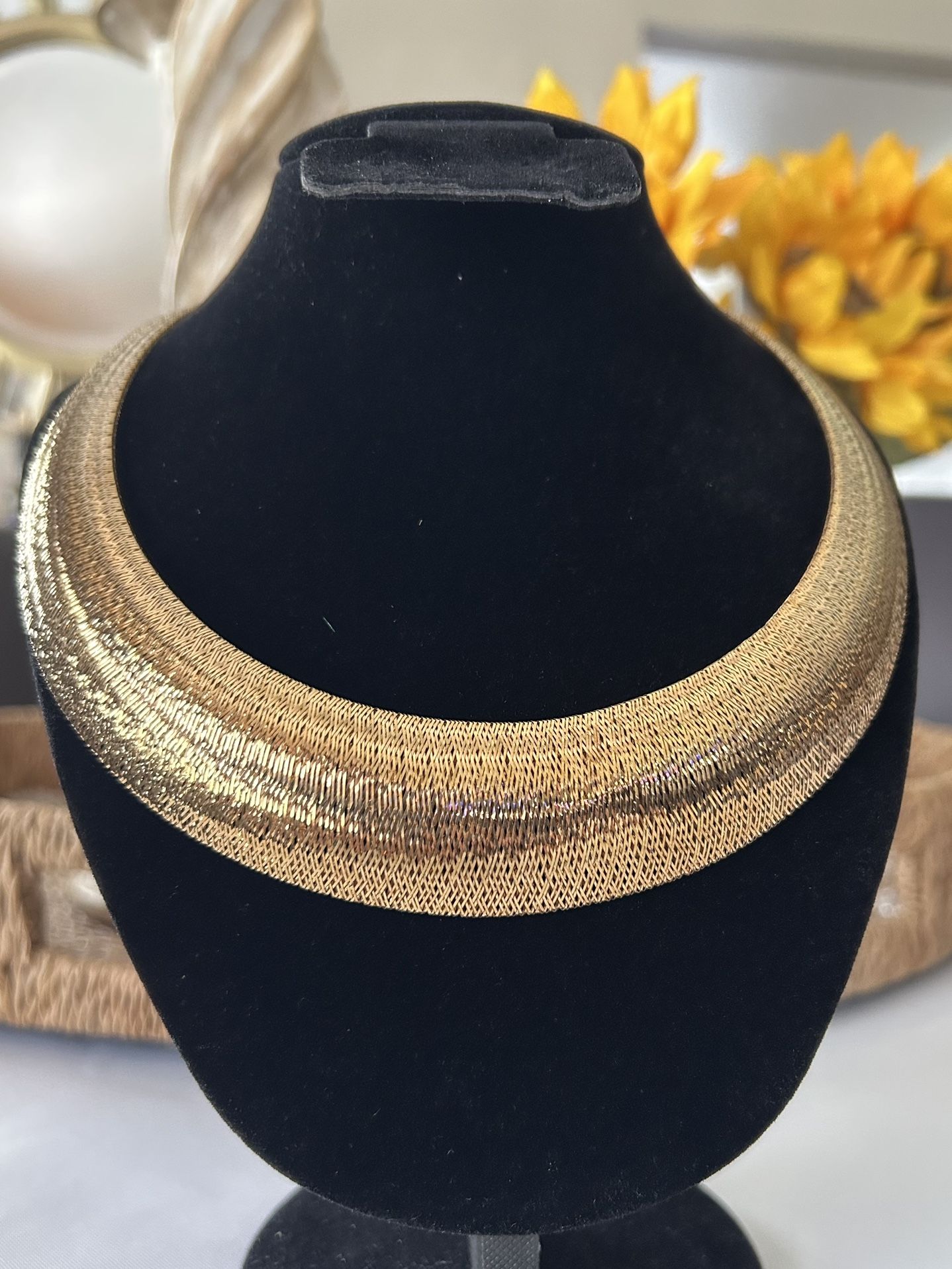 10k Yellow Gold Collar Choker