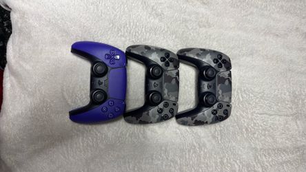 Sony PS5 Dual Sense Controllers