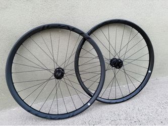 ROVAL Traverse SL Carbon Wheelset 27.5 w Tires
