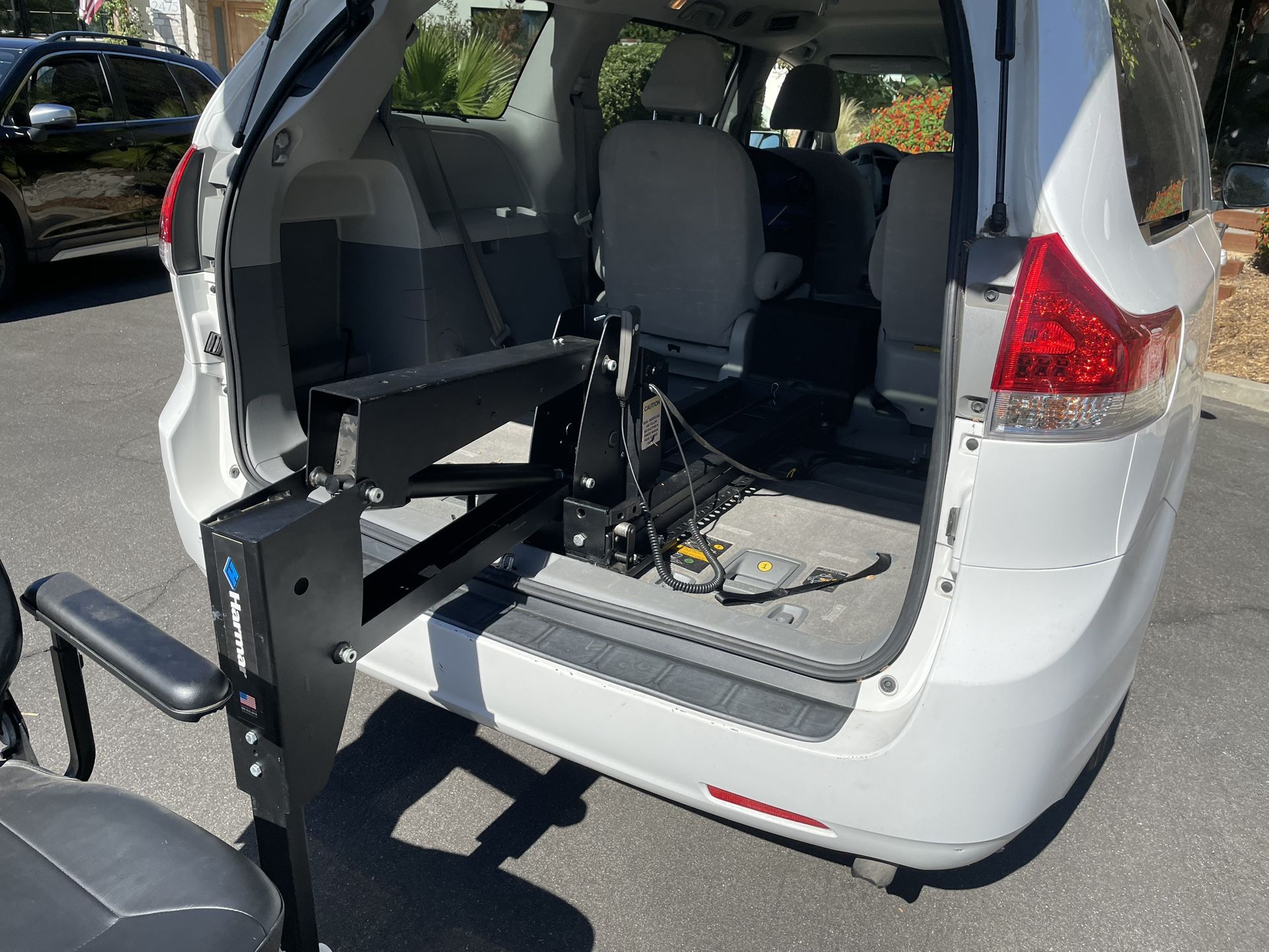 Electric Wheelchair and Lift