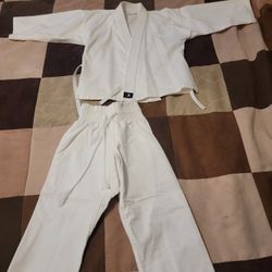 Little Boy's Karate Uniform or Keikogi  (Size: 00)