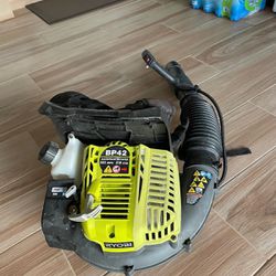 Ryobi backpack leaf blower in great condition 