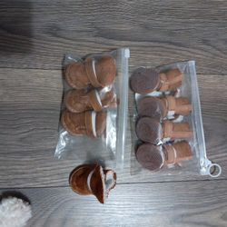 Botas Para Perros Nuevas Size 3.dos Paquetes Por 20dolares.cada Paquete 10dolares.