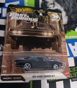 Hot Wheels Premium 1970 Dodge Charger Chase
