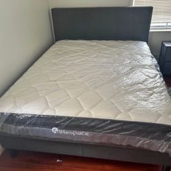 Lovely QUEEN ❤️🩵MATTRESS ❤️🩵AND BOX 🩵❤️SPRING 