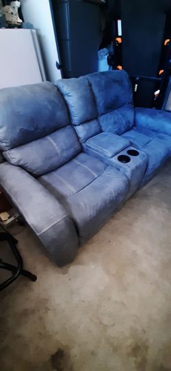 Dual power reclining love seat w console