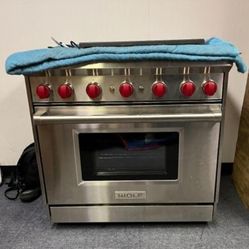 New Wolf 36" Stainleess Steel Full Gas Stove