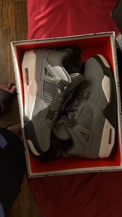 Jordan 4