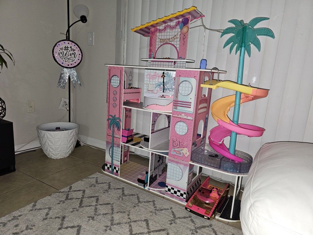 LOL Surprise OMG Mansion House Of Surprises Doll House 85+ Surprises 4 Floors