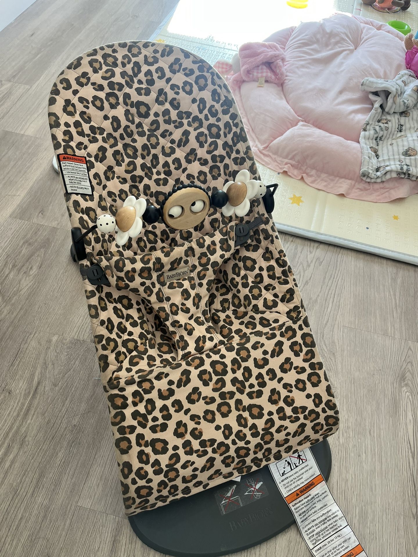 baby bjorn Leopard bouncer 