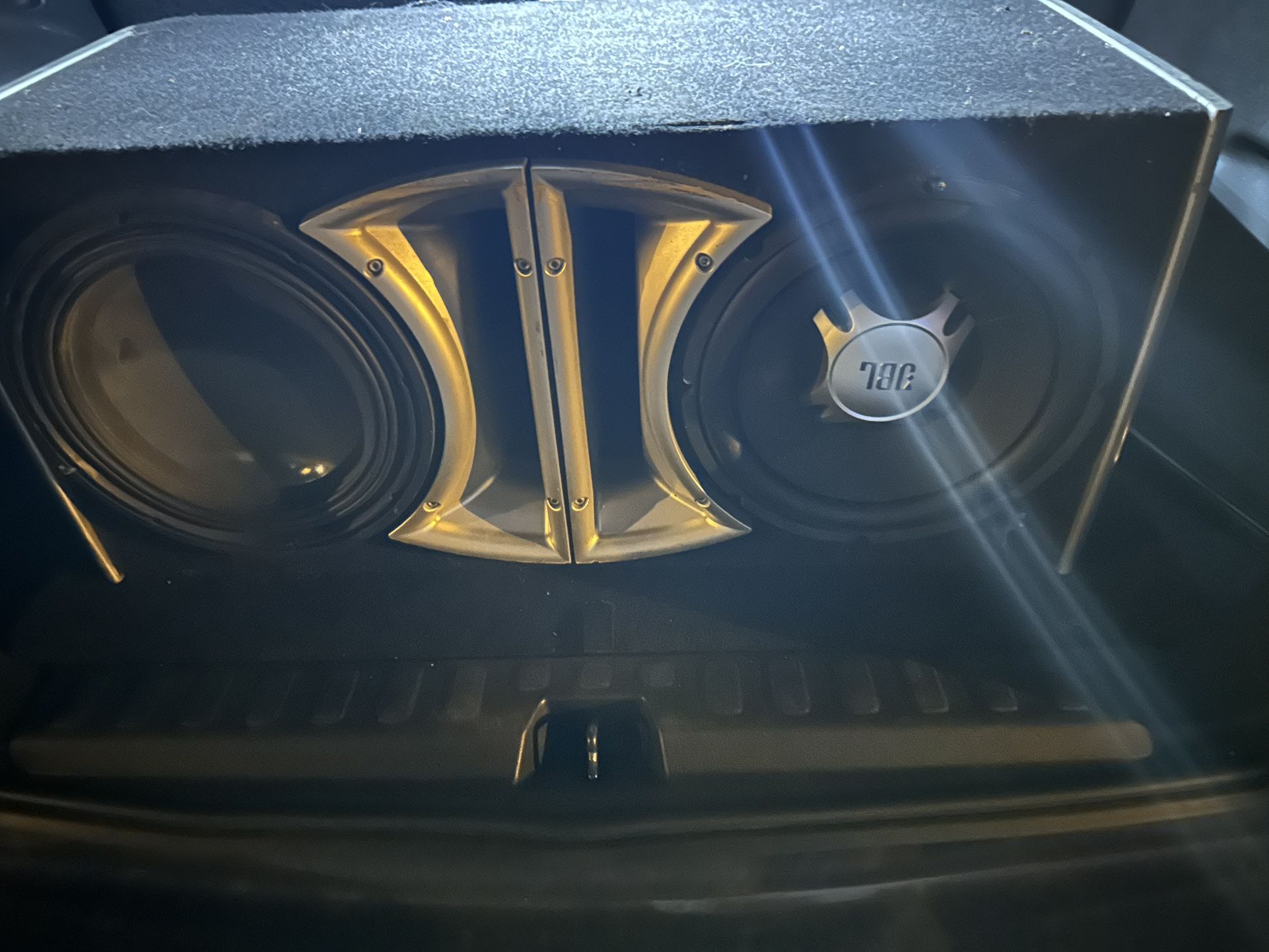 Alpine Type R And A Jbl 12 Inch Subwoofers