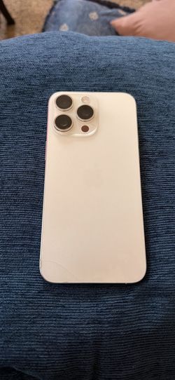 iPhone 15 Pro Max